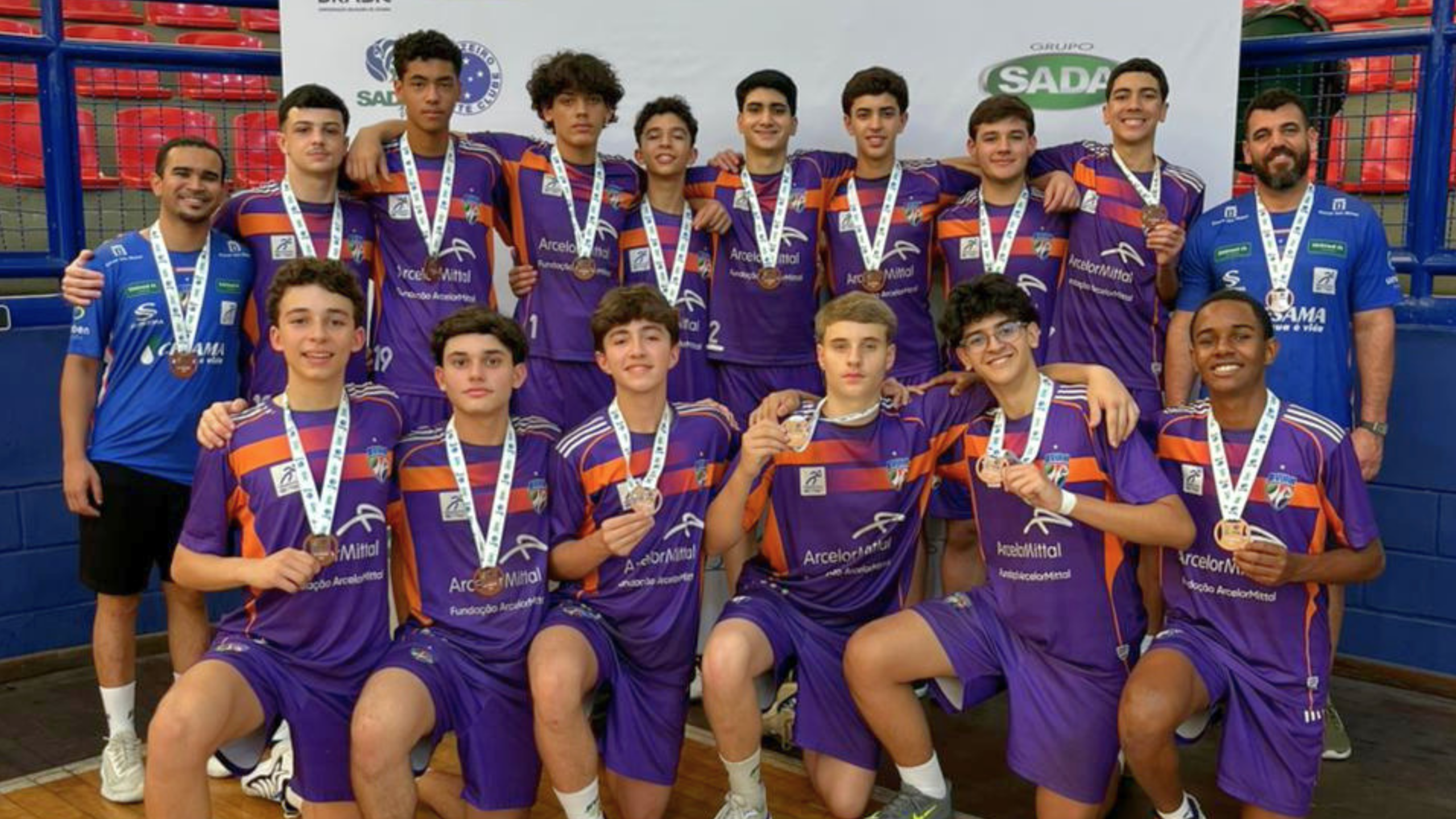 Leia mais sobre o artigo JF Vôlei conquista bronze no CBI Sub-16 e faz história para a base e para Juiz de Fora